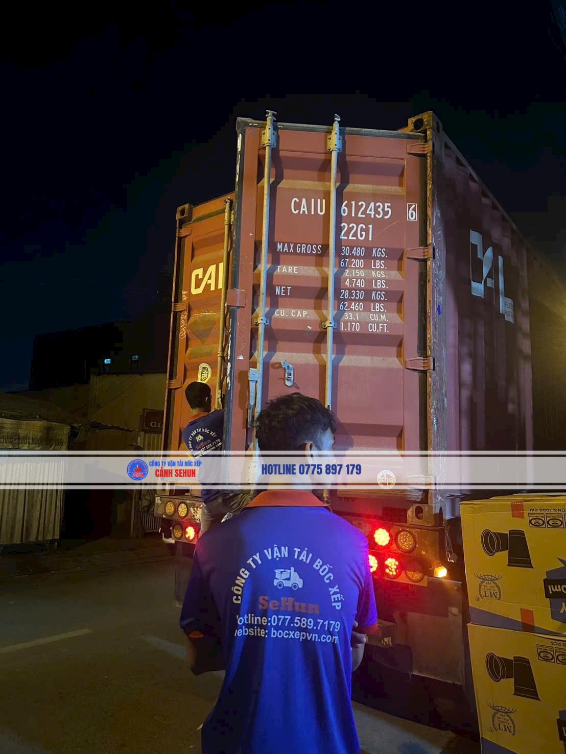 Bốc xếp container là gì? Quy trình, chi phí và kinh nghiệm cần biết 2 bốc xếp container