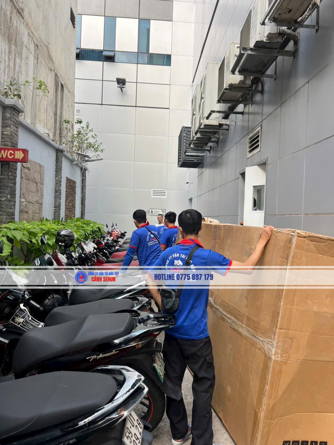 Nhân công bốc xếp HCM chất lượng cần đạt tiêu chuẩn gì? Sức khỏe, đào tạo an toàn, kỹ năng xử lý hàng hóa. Sehun đáp ứng đầy đủ. Gọi 0775 897 179.