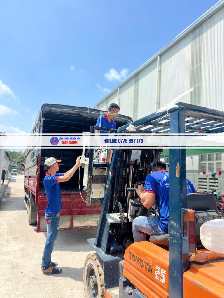  Cho Thuê Xe Nâng TPHCM — Xe Nâng Hàng, Xe Nâng Người, Có Người Vận Hành